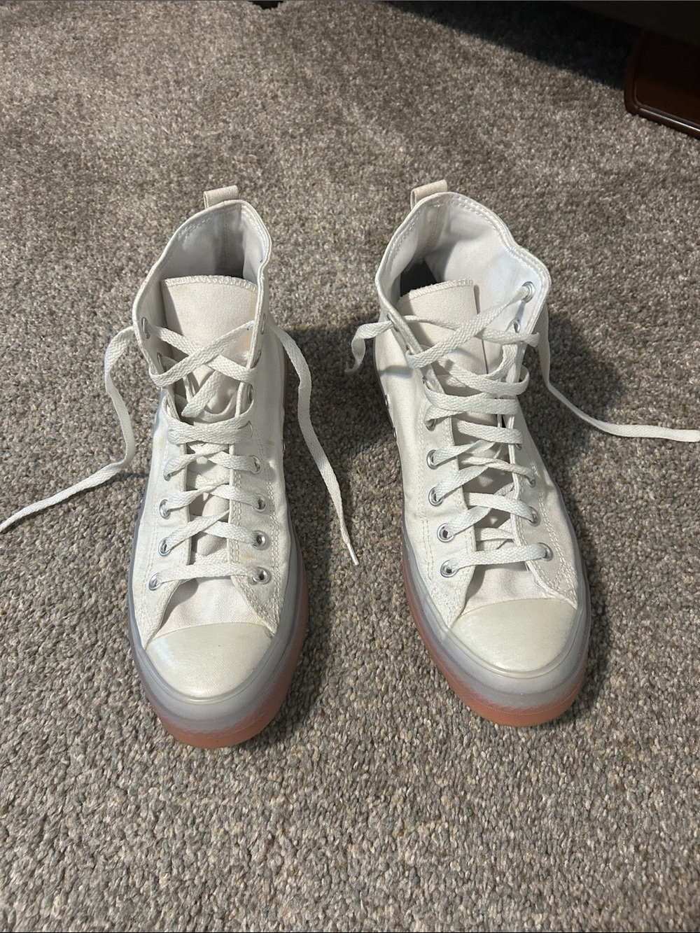 Converse Chuck Taylor All Star High Top Sneakers —White—Men’s 9.5